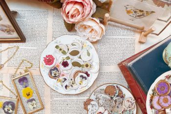 stall with decoupage art pieces
